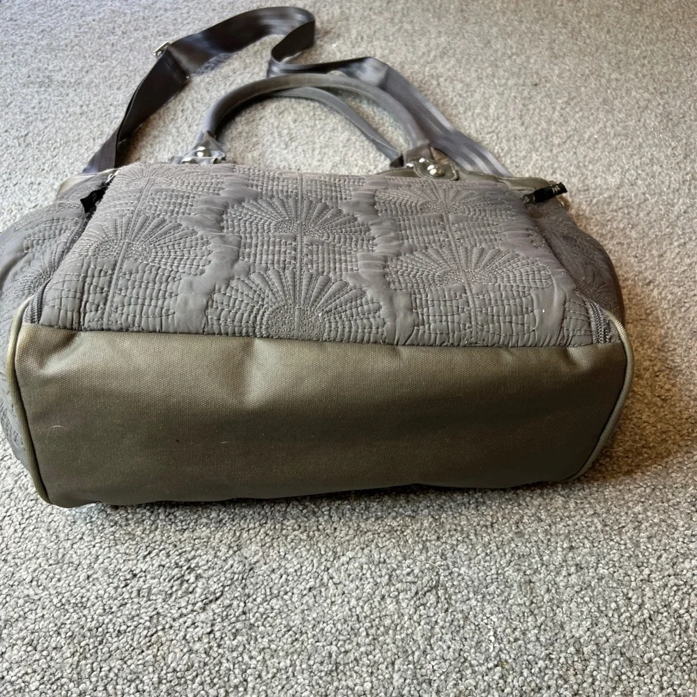 Petunia Pickle Bottom Diaper Bag Grey Quilted Shell Pattern city carryall casual